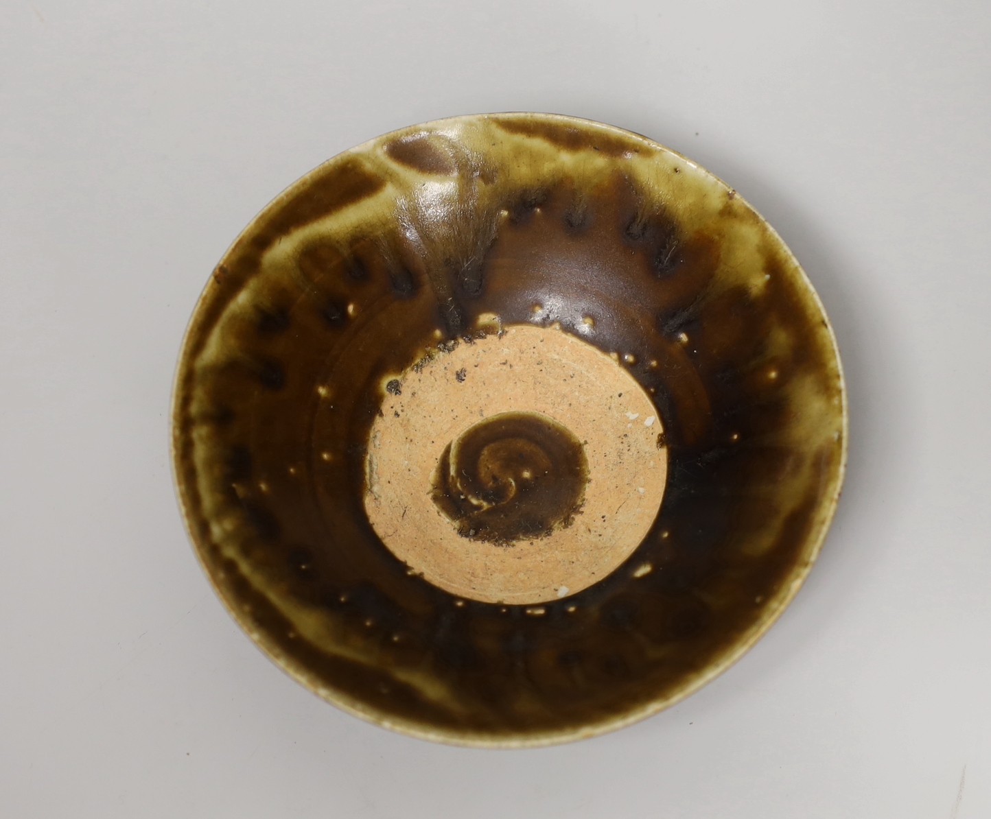 A Chinese Jizhou type bowl, Song dynasty or later. 16cm diameter